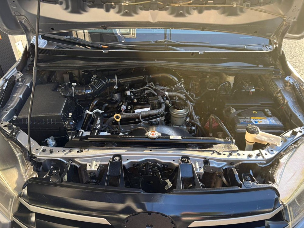 Toyota Innova Sr — foto 3